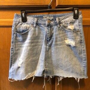 Rewash distressed denim mini skirt size 3